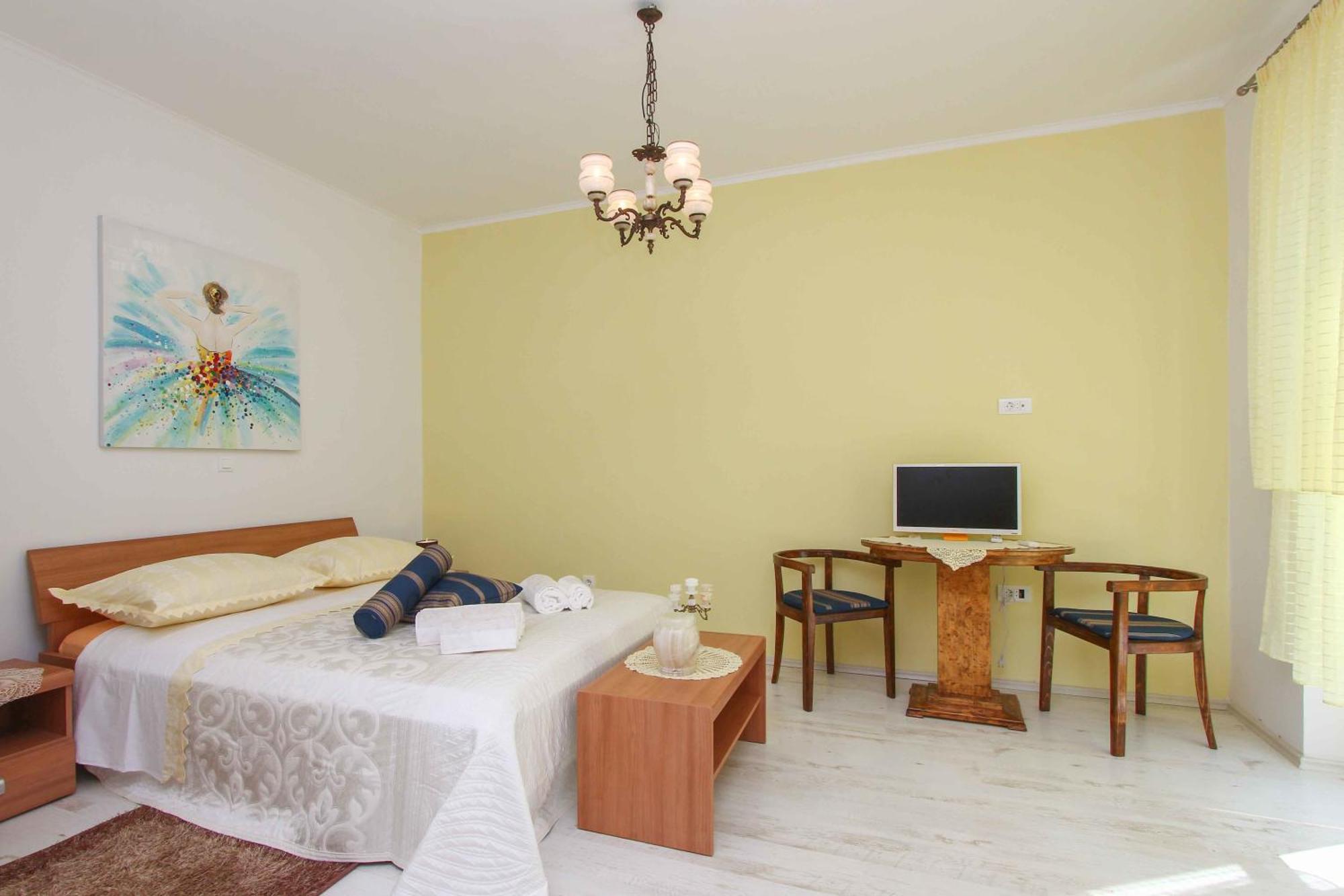 Jasmin 4* Split